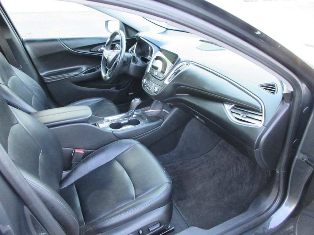 Car Image 10