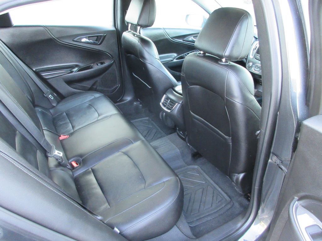 Car Image 11