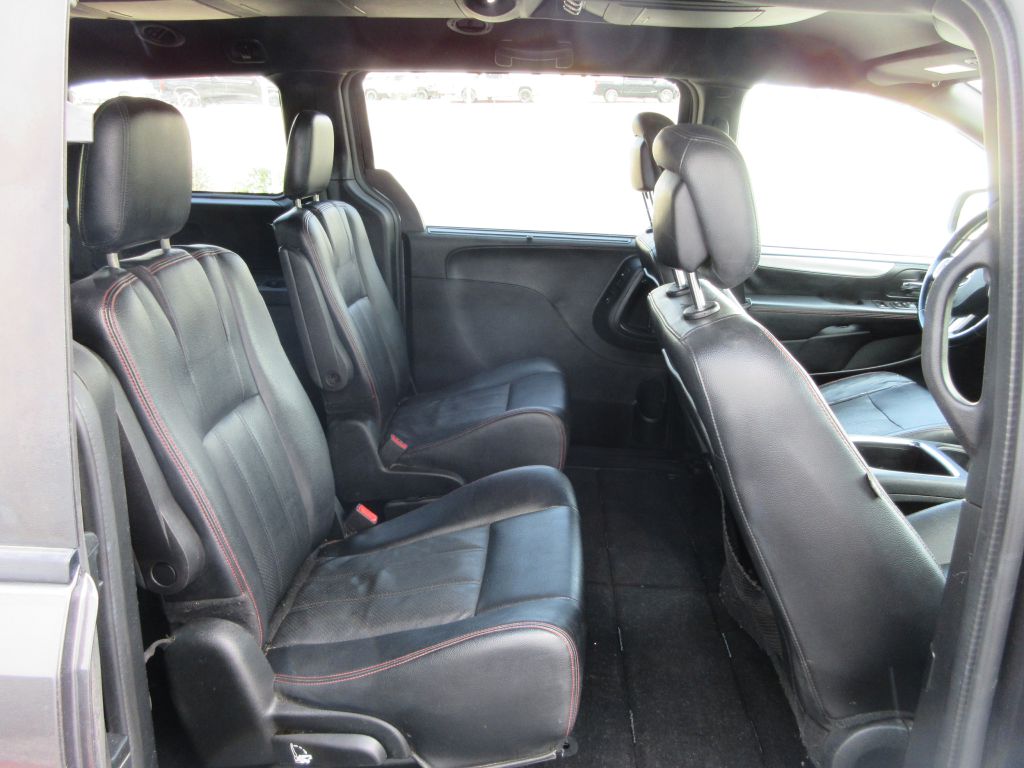 Car Image 10