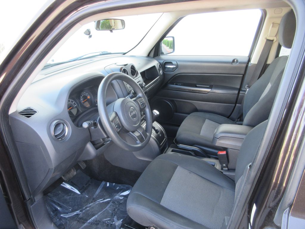 Car Image 8