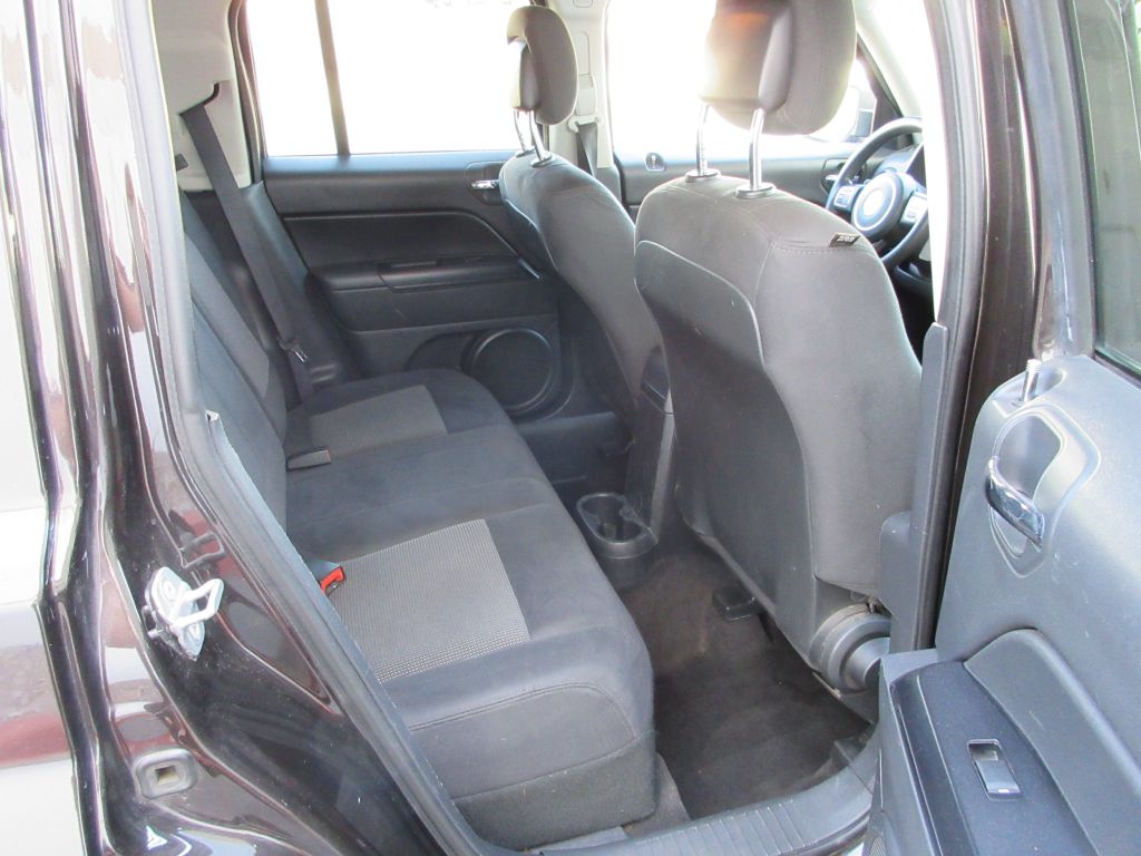 Car Image 11