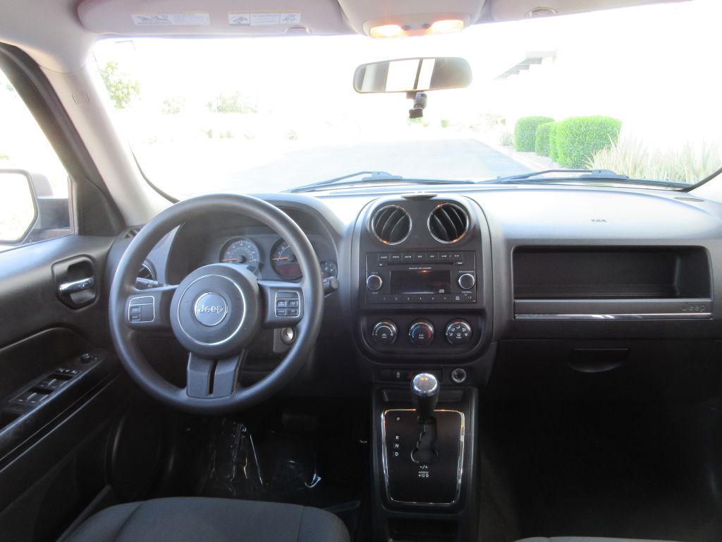 Car Image 12