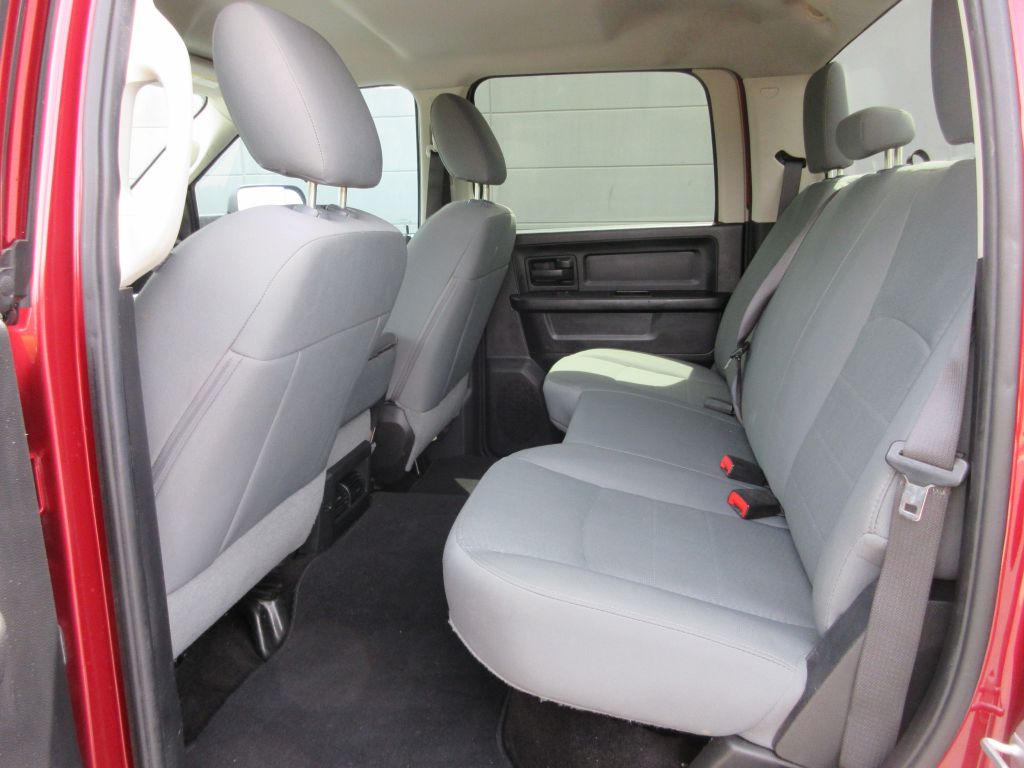 Car Image 9