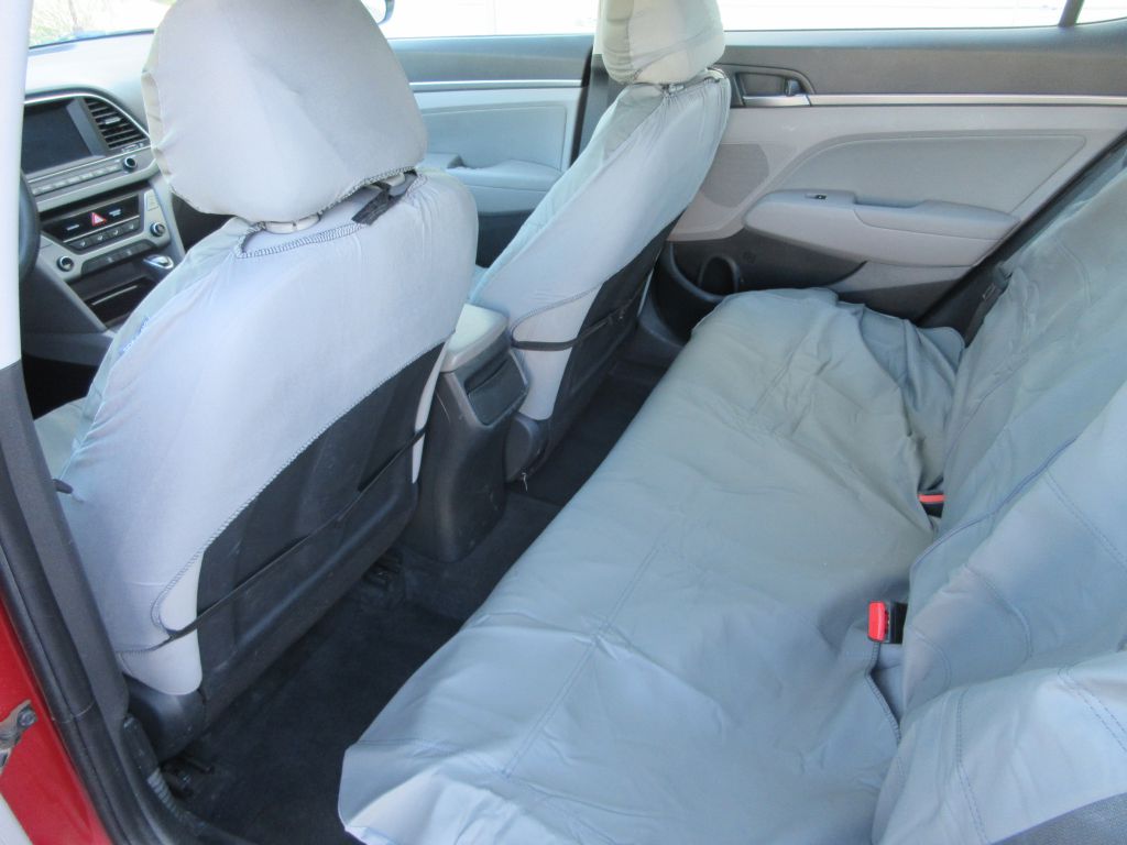 Car Image 9