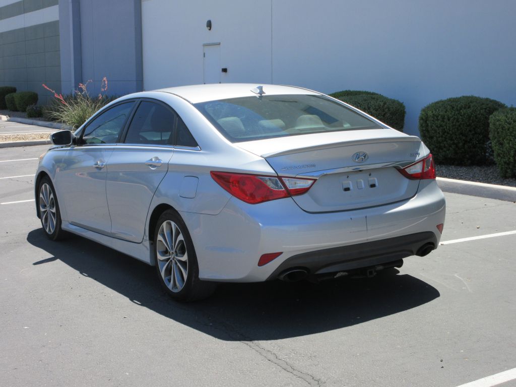 Car Image 4