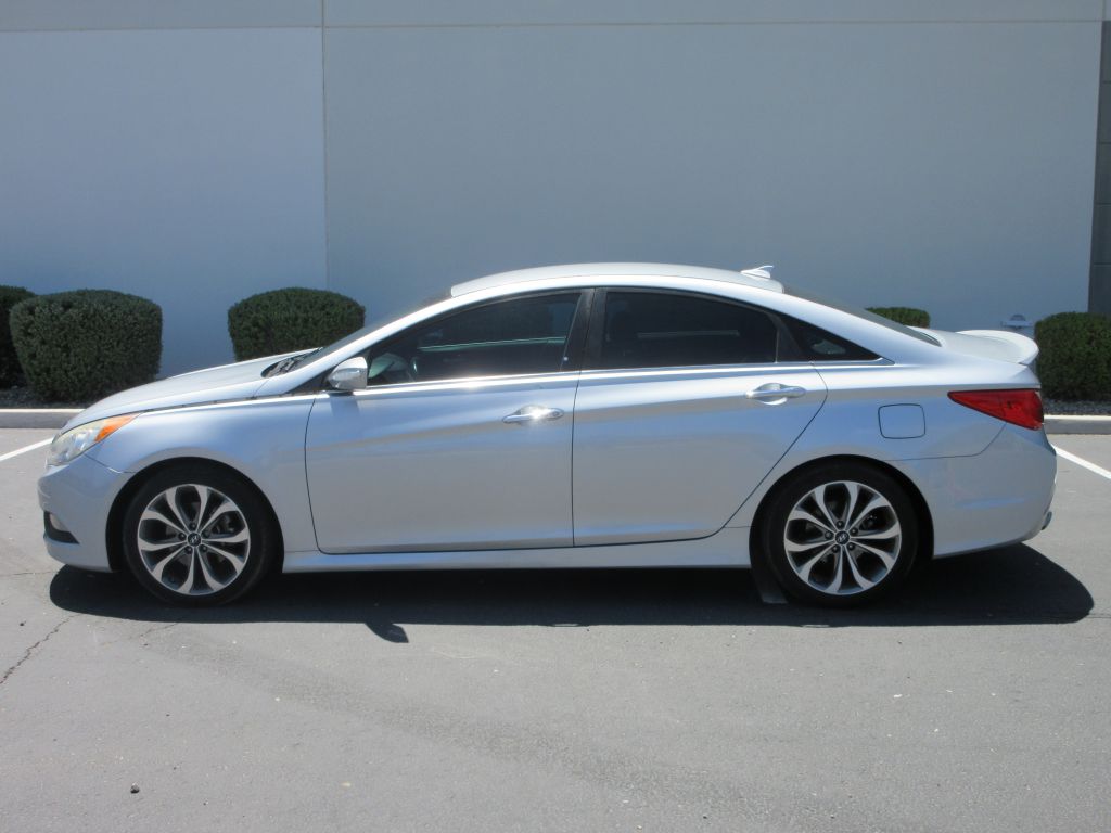 Car Image 5