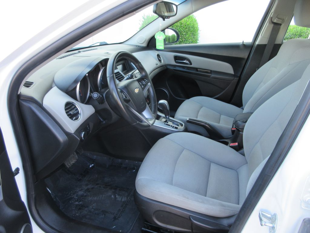 Car Image 8