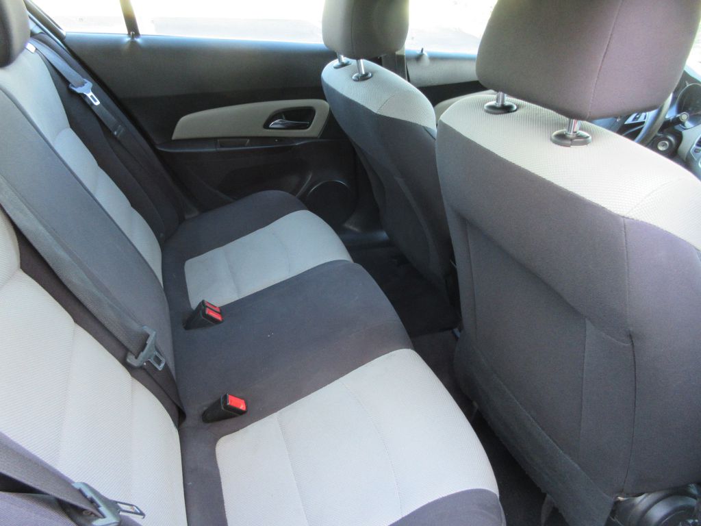 Car Image 11