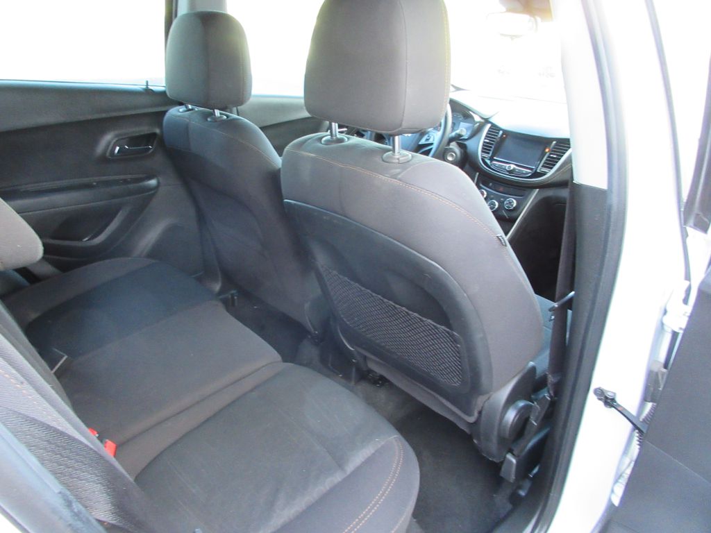 Car Image 11