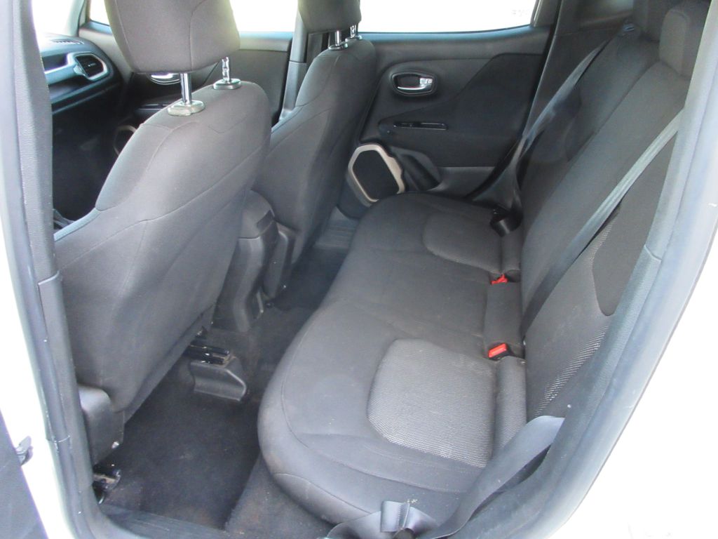 Car Image 9