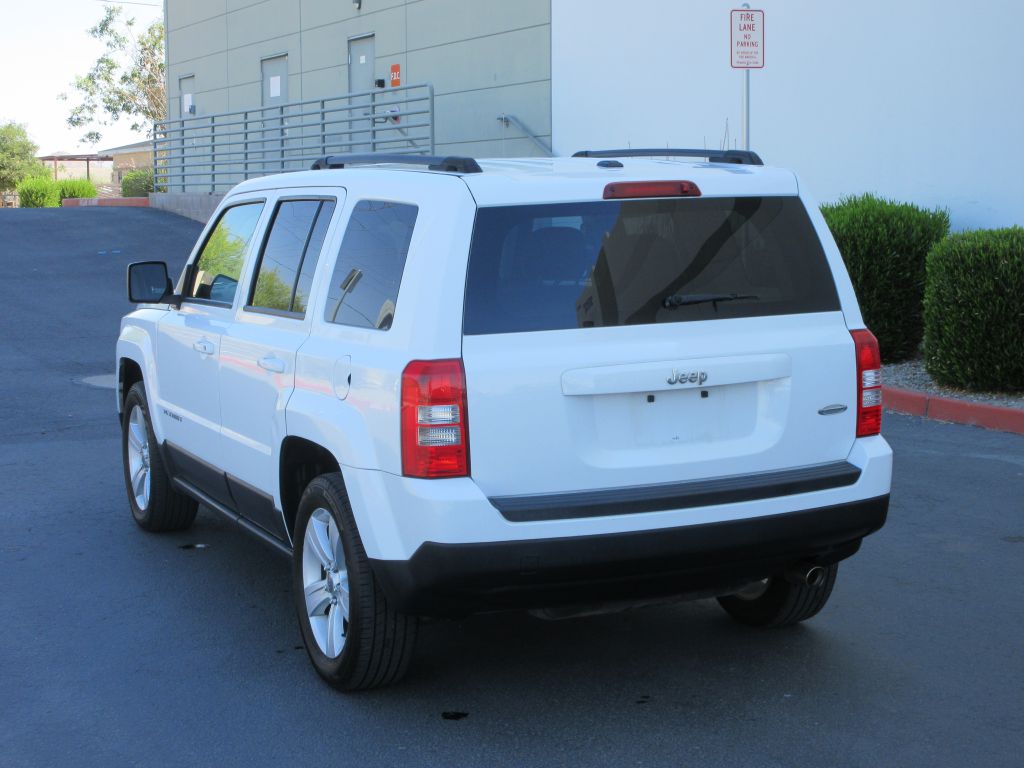 Car Image 4
