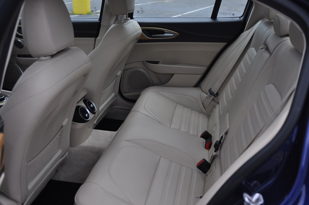 ALFA ROMEO GIULIA 2017 ALFA ROMEO GIULIA ZARFAEEN3H7537009