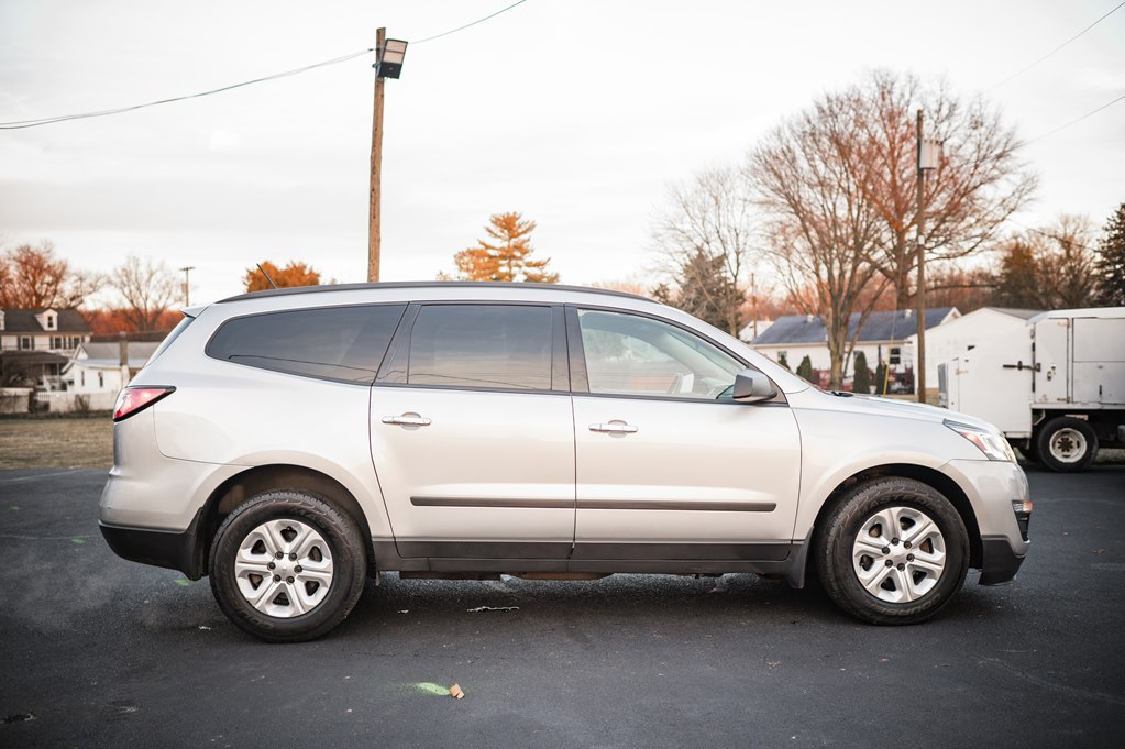 CHEVROLET TRAVERSE 2015 CHEVROLET TRAVERSE 1GNKVFED2FJ389520