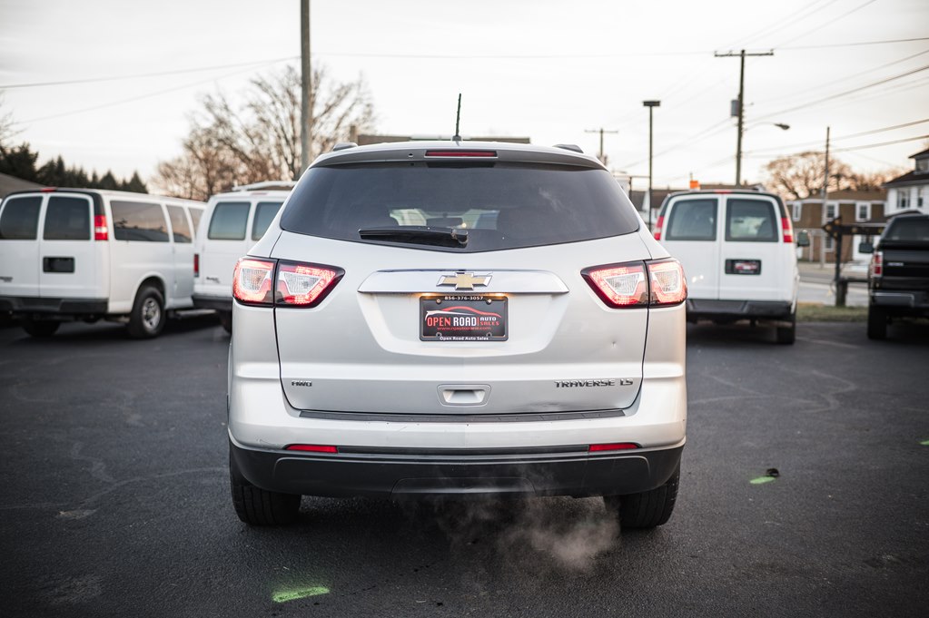 CHEVROLET TRAVERSE 2015 CHEVROLET TRAVERSE 1GNKVFED2FJ389520