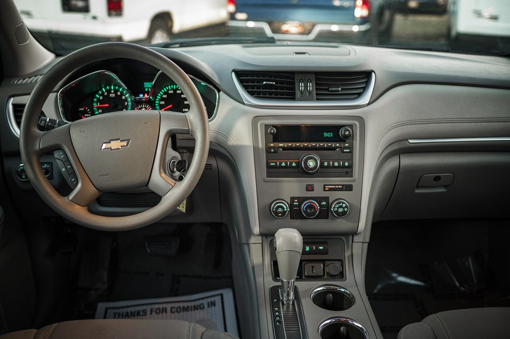 CHEVROLET TRAVERSE 2015 CHEVROLET TRAVERSE 1GNKVFED2FJ389520