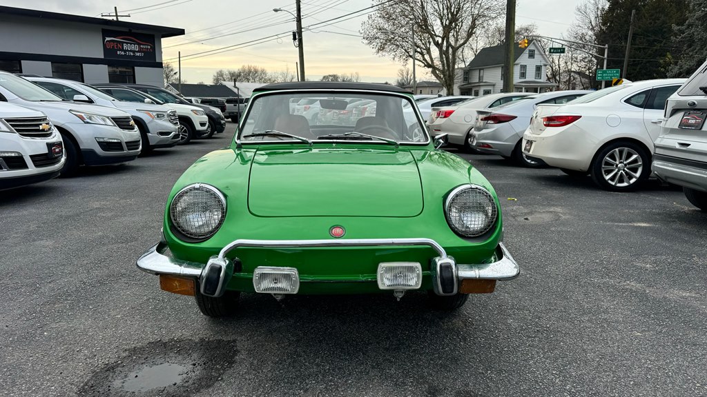 Photo 2 of this FIAT 850