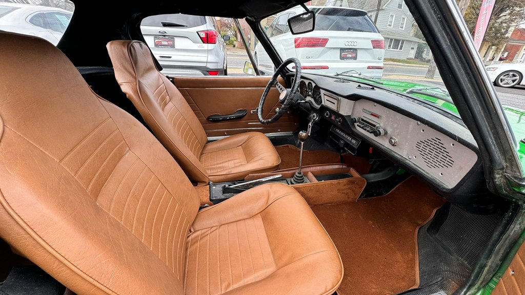 Photo 11 of this FIAT 850