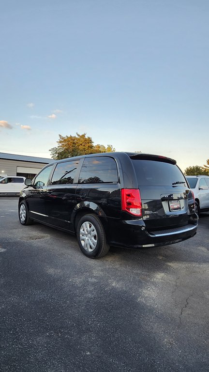 Photo 3 of this DODGE GRAND CARAVAN