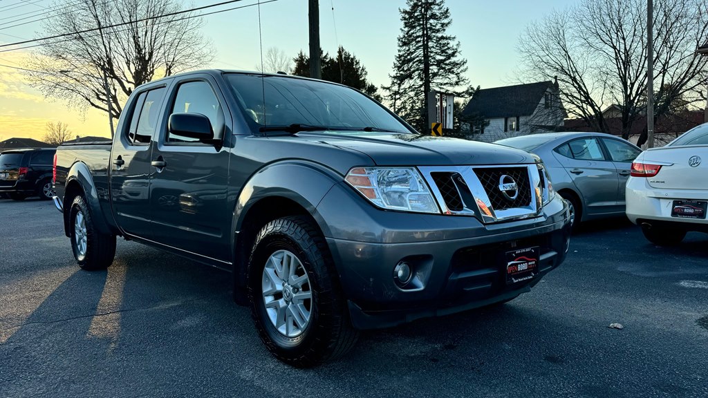 2017 Nissan Frontier SV's photo