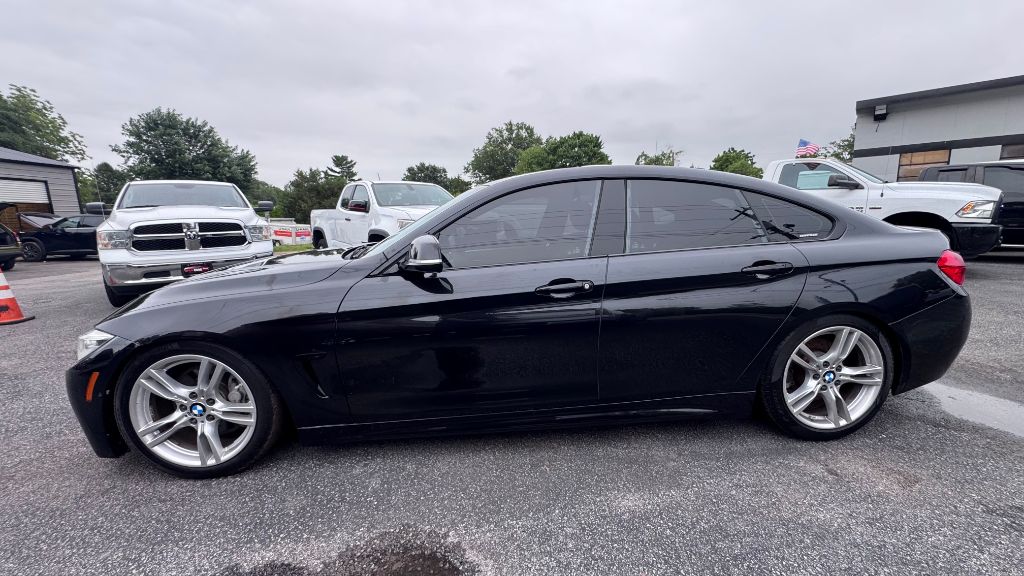 Photo 3 of this BMW 4 SERIES
