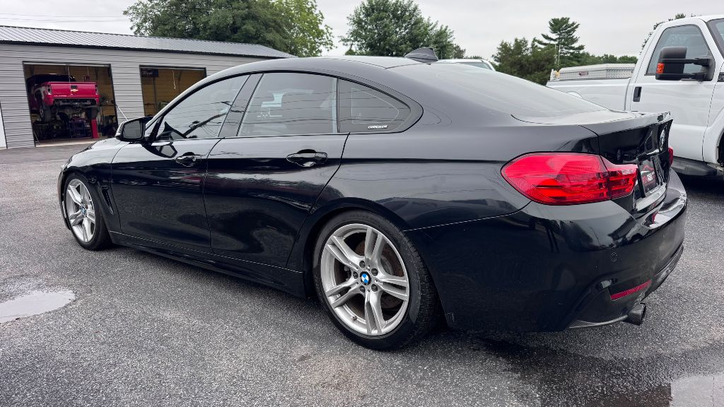 Photo 4 of this BMW 4 SERIES