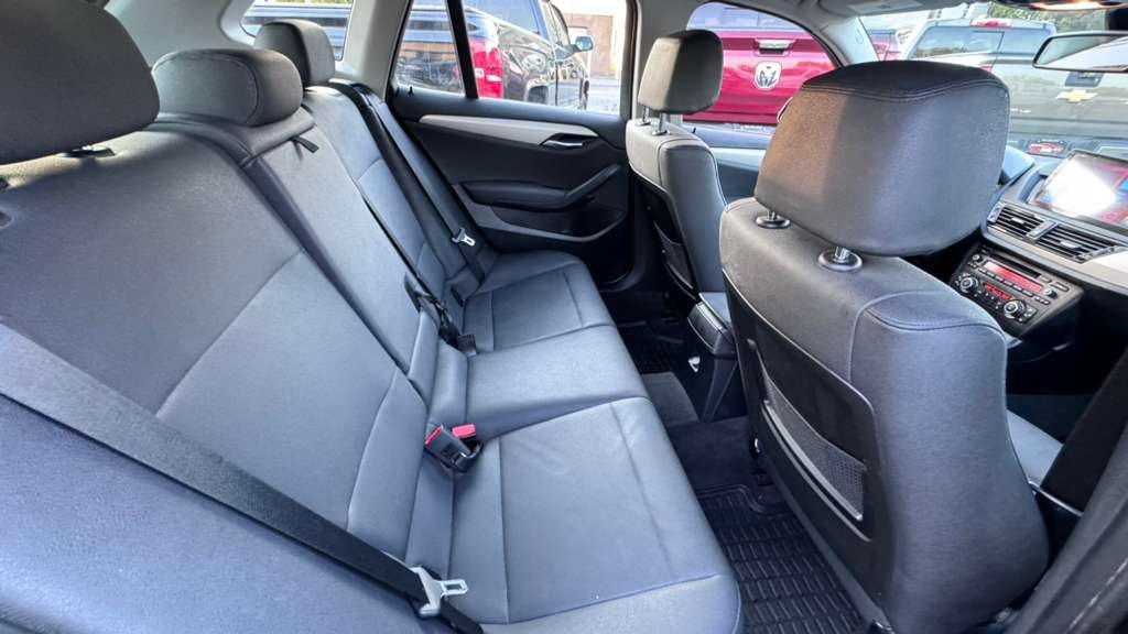 BMW X1 2015 BMW X1 WBAVL1C51FVY37830