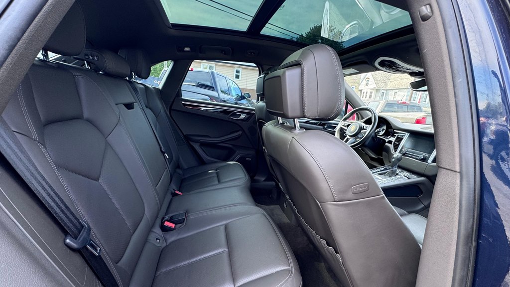 PORSCHE MACAN 2018 PORSCHE MACAN WP1AB2A54JLB36876