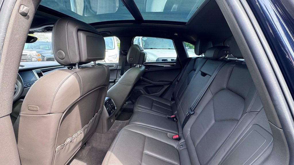 PORSCHE MACAN 2018 PORSCHE MACAN WP1AB2A54JLB36876