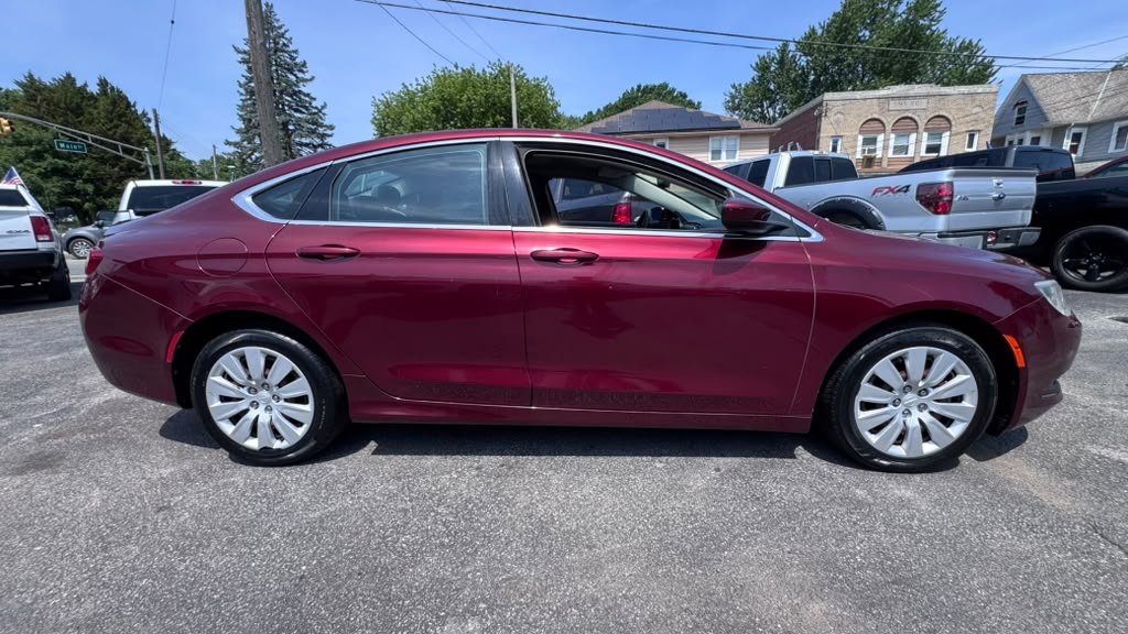 CHRYSLER 200 2015 CHRYSLER 200 1C3CCCFB4FN560697