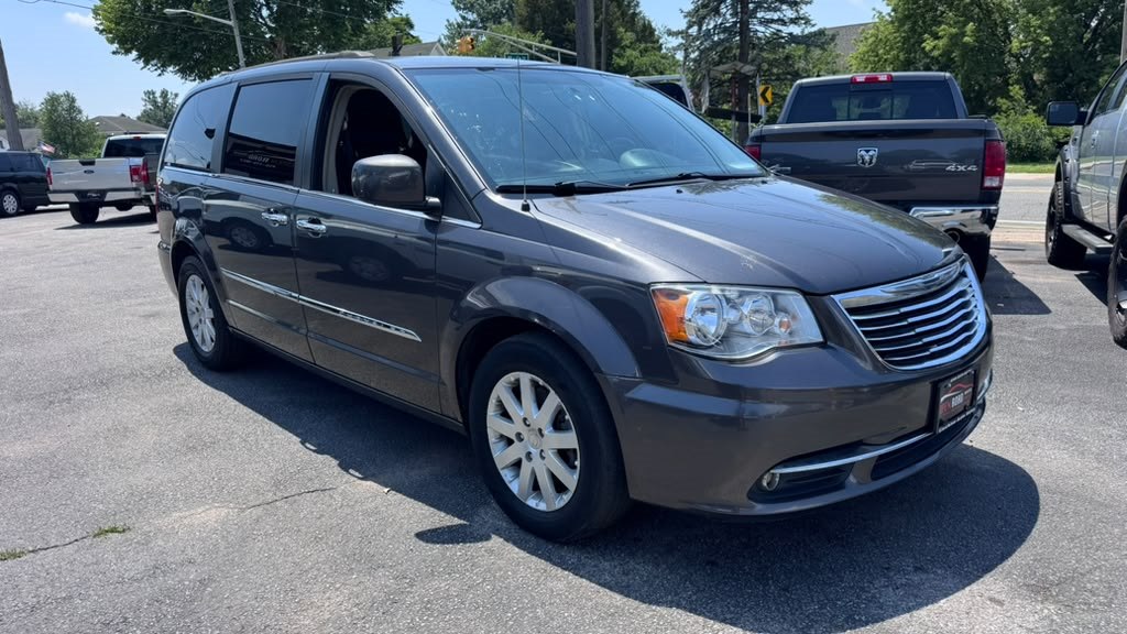 2016 CHRYSLER TOWN AND COUNTR