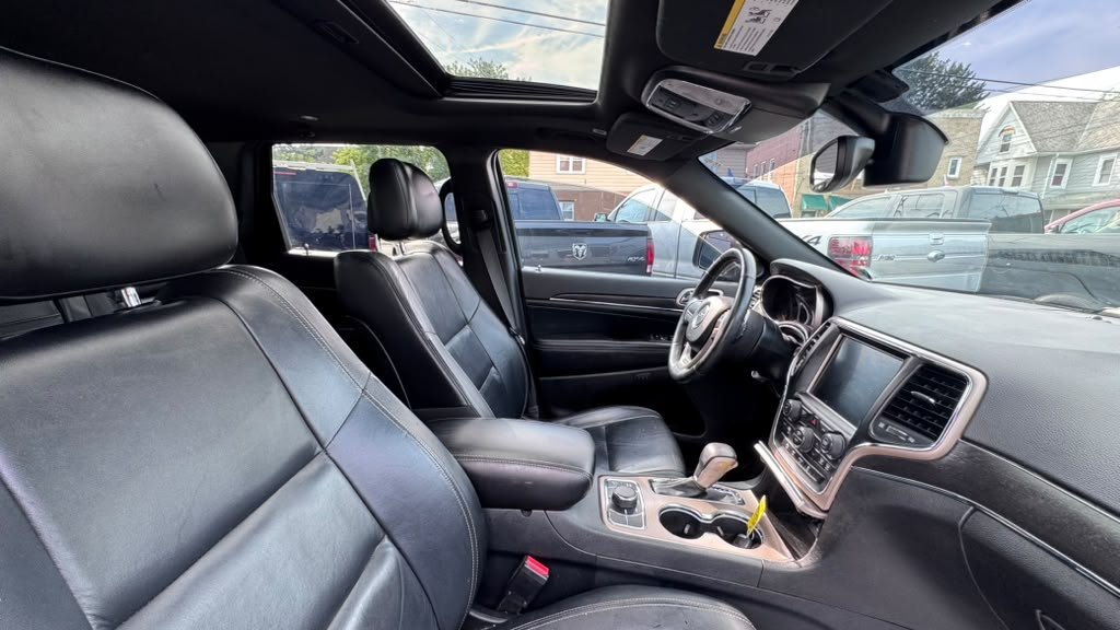 JEEP GRAND CHEROKEE 2017 JEEP GRAND CHEROKEE 1C4RJFBT6HC905450