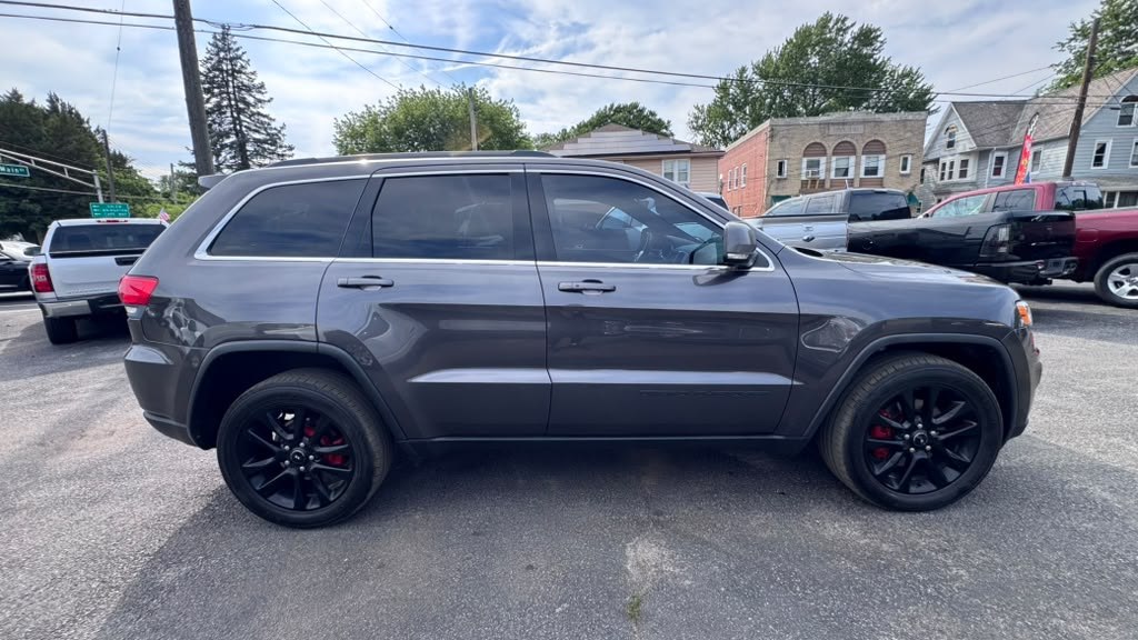 JEEP GRAND CHEROKEE 2017 JEEP GRAND CHEROKEE 1C4RJFBT6HC905450