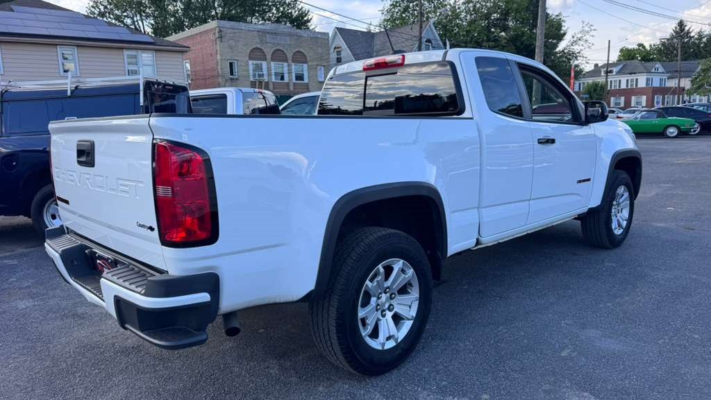 Photo 6 of this CHEVROLET COLORADO