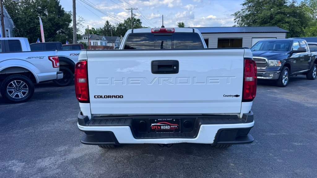 Photo 5 of this CHEVROLET COLORADO