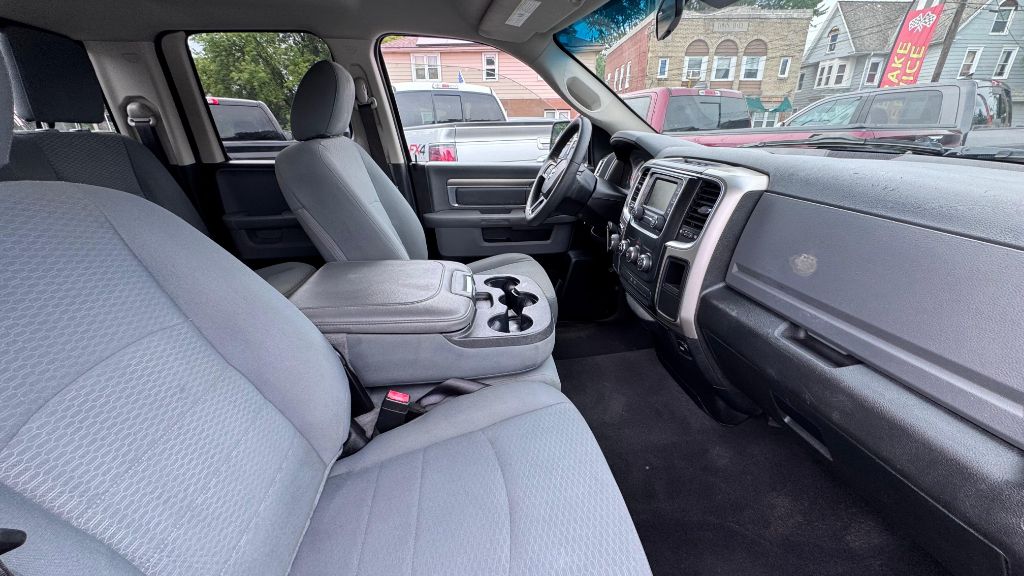RAM 1500 2018 RAM 1500 1C6RR6GG4JS317456