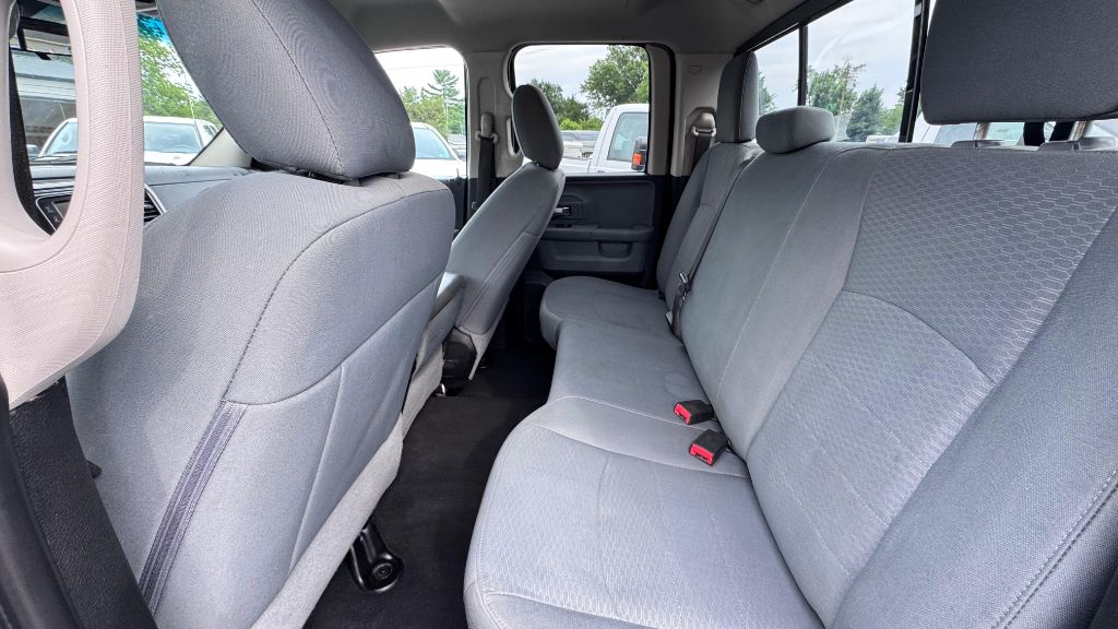 RAM 1500 2018 RAM 1500 1C6RR6GG4JS317456