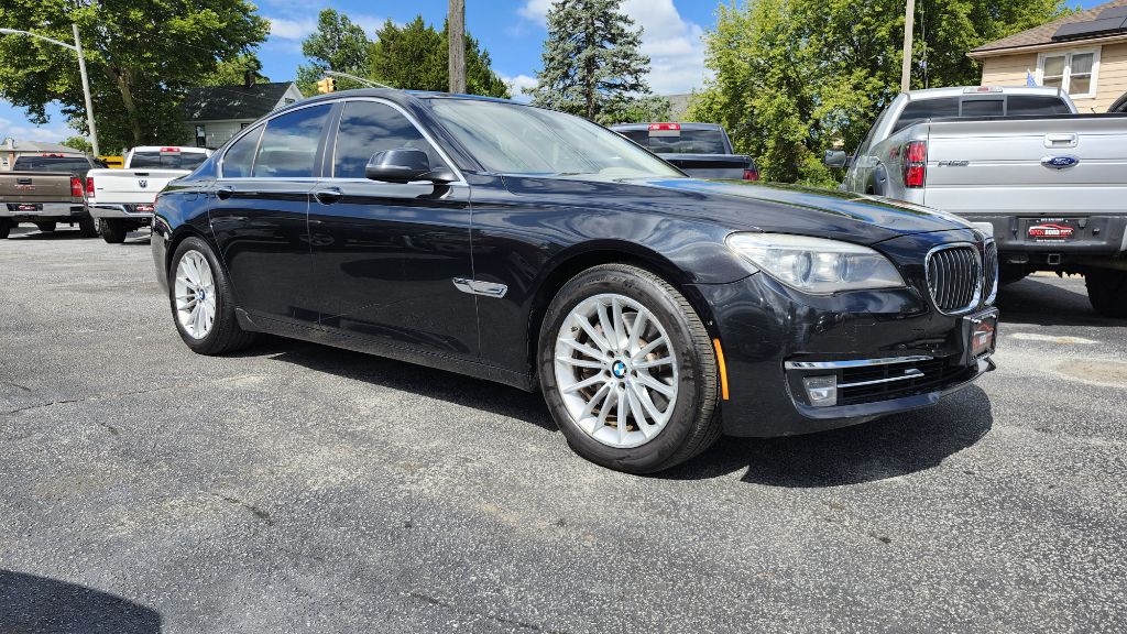 Photo 8 of this BMW 7 SERIES
