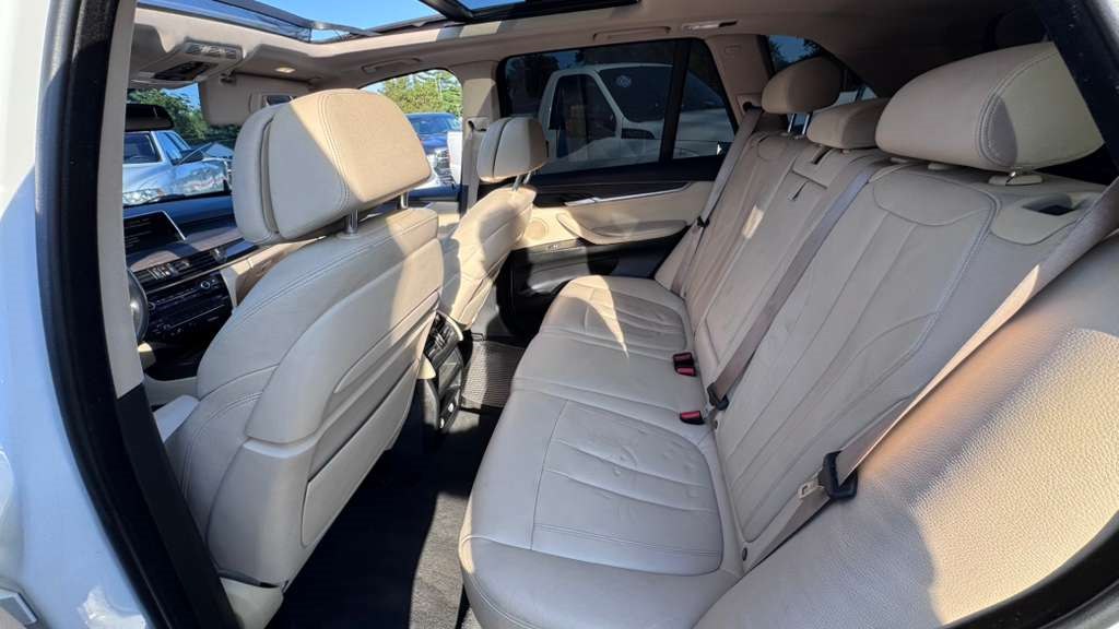 BMW X5 2016 BMW X5 5UXKR0C55G0U09741