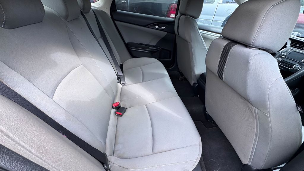Photo 28 of this HONDA CIVIC