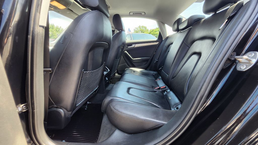 Photo 9 of this AUDI A4