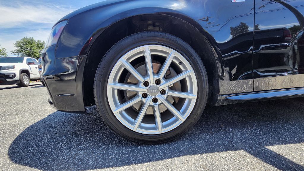 Photo 4 of this AUDI A4