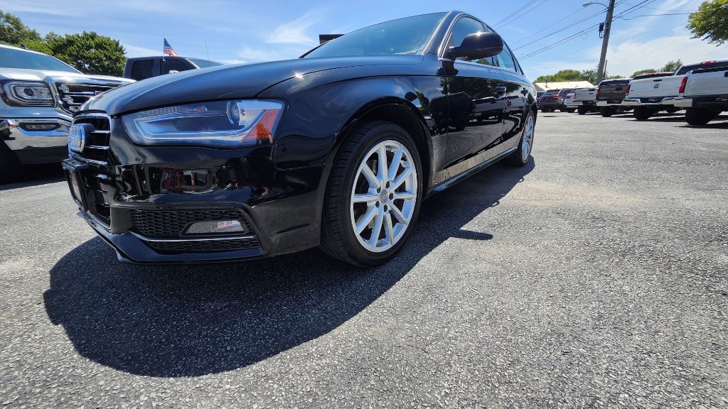 Photo 3 of this AUDI A4