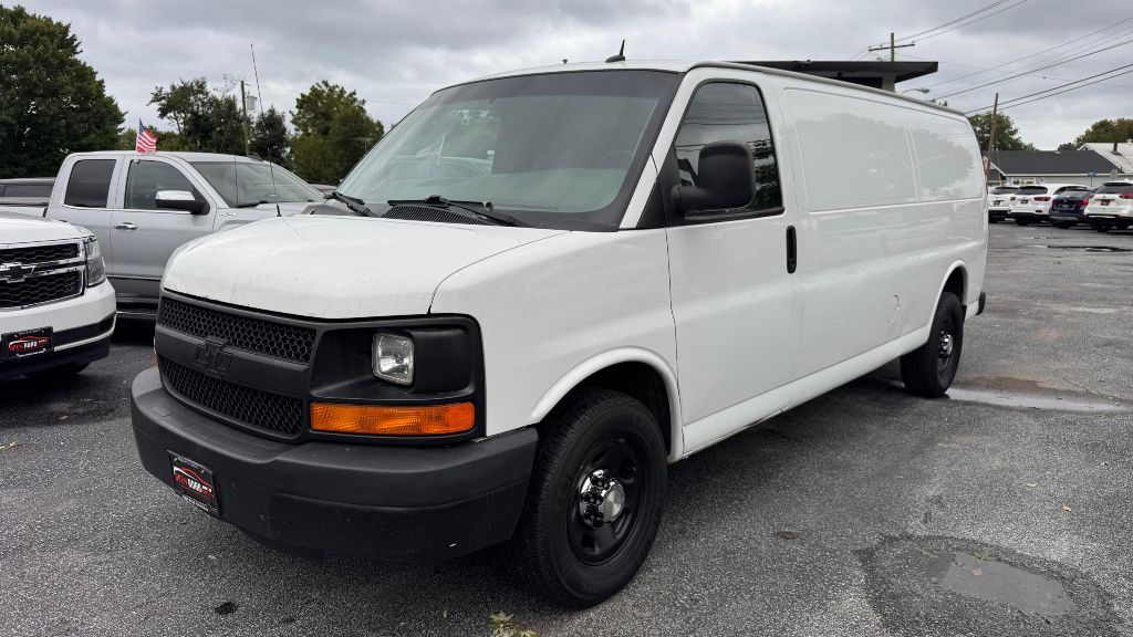 Additional photo of vehicle.