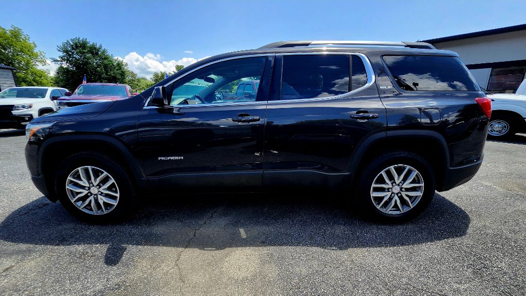 Additional photo of vehicle.