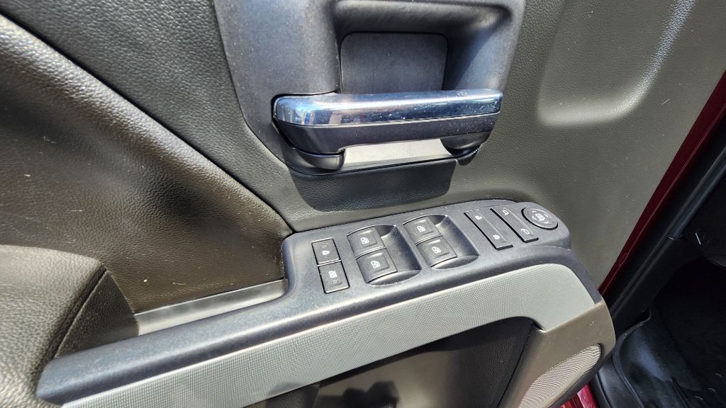 Photo 14 of this CHEVROLET SILVERADO 1500