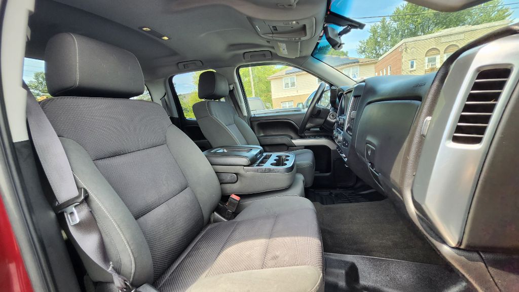 Photo 18 of this CHEVROLET SILVERADO 1500