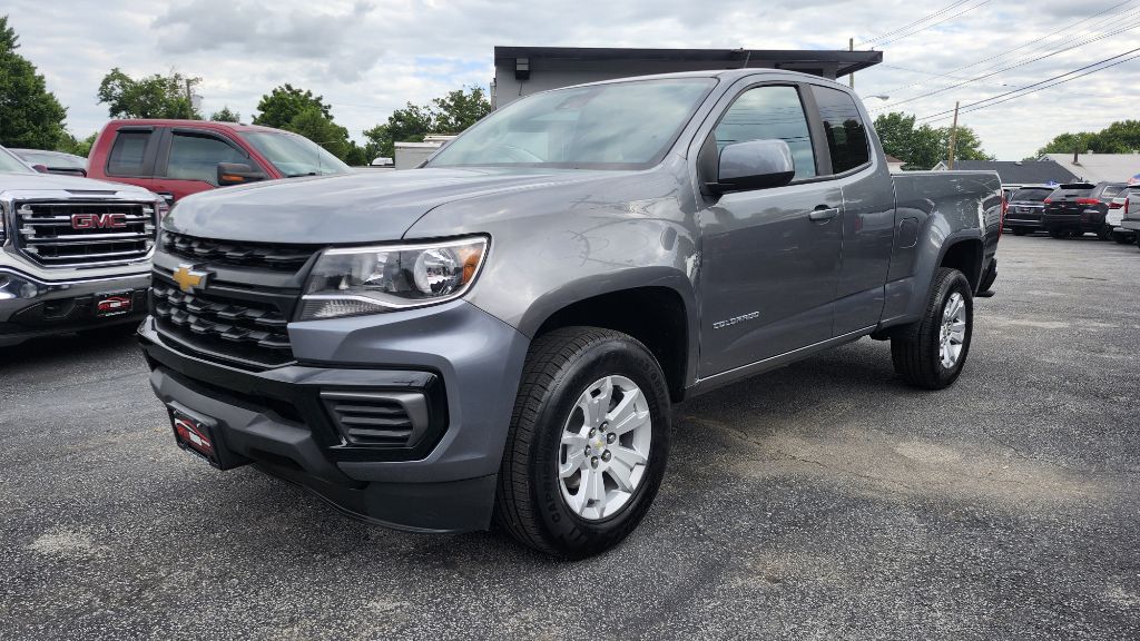 Additional photo of vehicle.