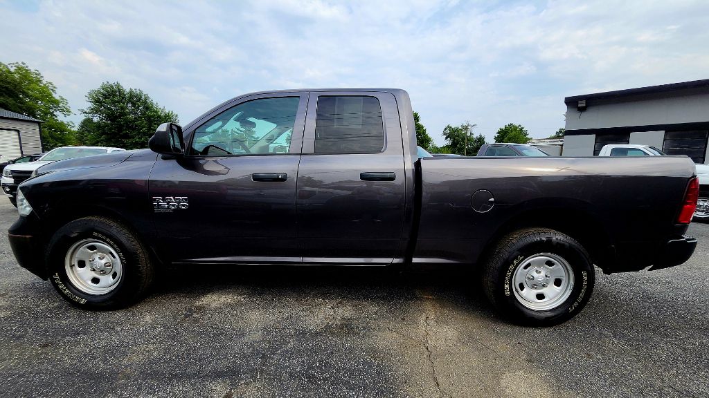 Photo 2 of this RAM 1500 CLASSIC