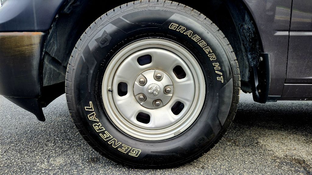 Photo 12 of this RAM 1500 CLASSIC
