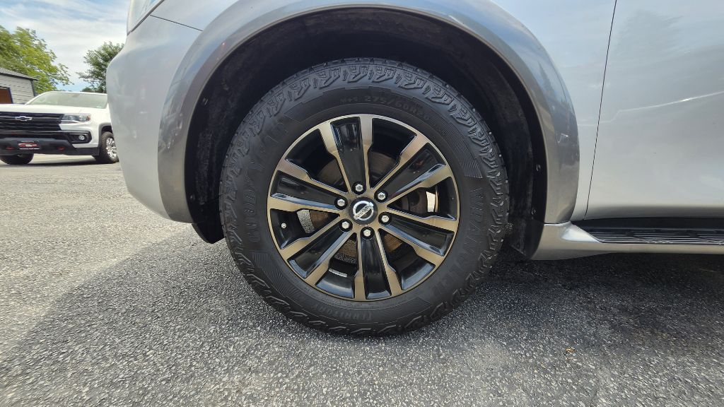 Photo 9 of this NISSAN ARMADA
